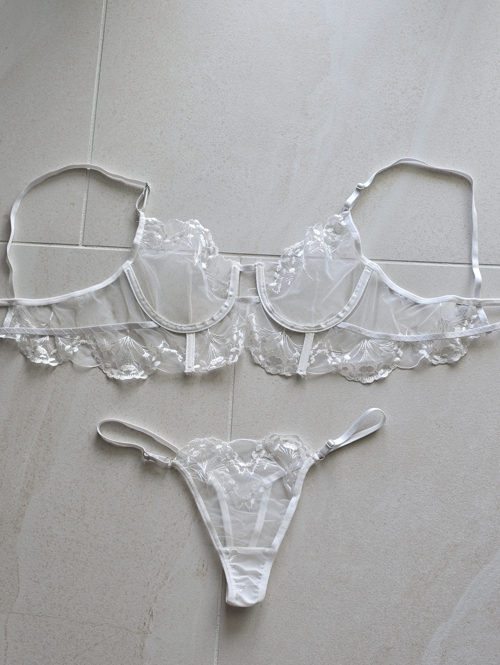 Sheer Lace Underwire Bra & Thong Set - White